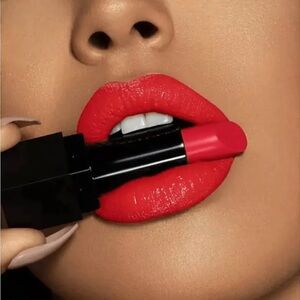 Morphe Creme Red Lipstick in Shade *HOT SHOT* Full Size NEW